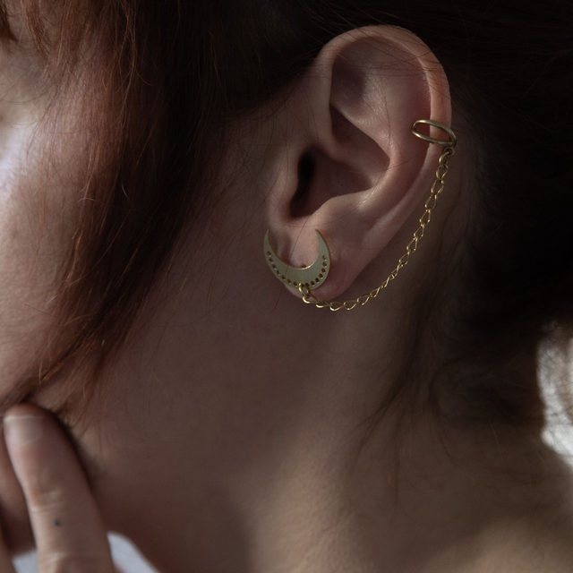 "simple moon" ear-cuff chauve-souris en laiton  