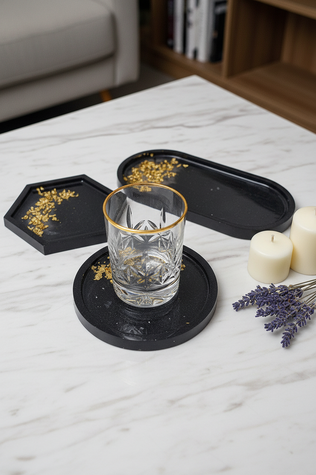 Ensemble de 4 plateaux  design- Collection Marbre noir & feuilles d'or