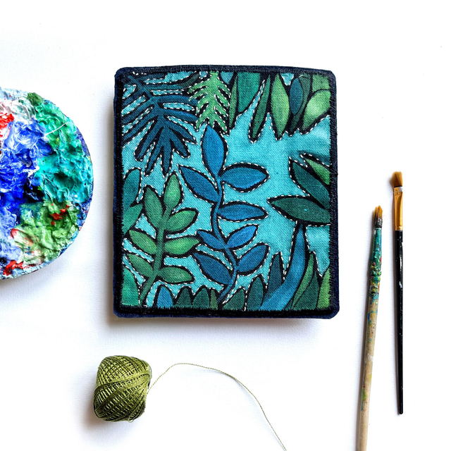 Tableau peint et brodé tropical, vert, bleu et turquoise