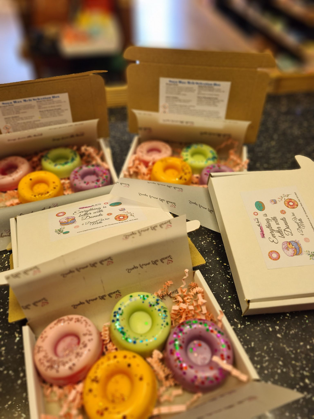 Box of Four Donut Wax Melts (Floral Selection)