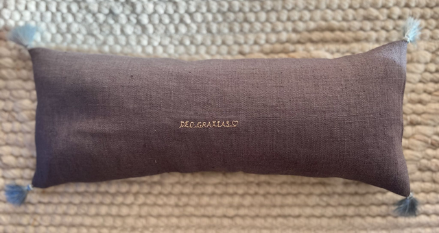 Coussin relaxant "Divine Morphée" aux fleurs de lavande (grand modèle 35cm/15cm)