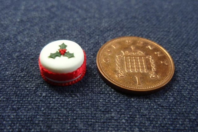 Christmas Cake (1/24th scale) - round