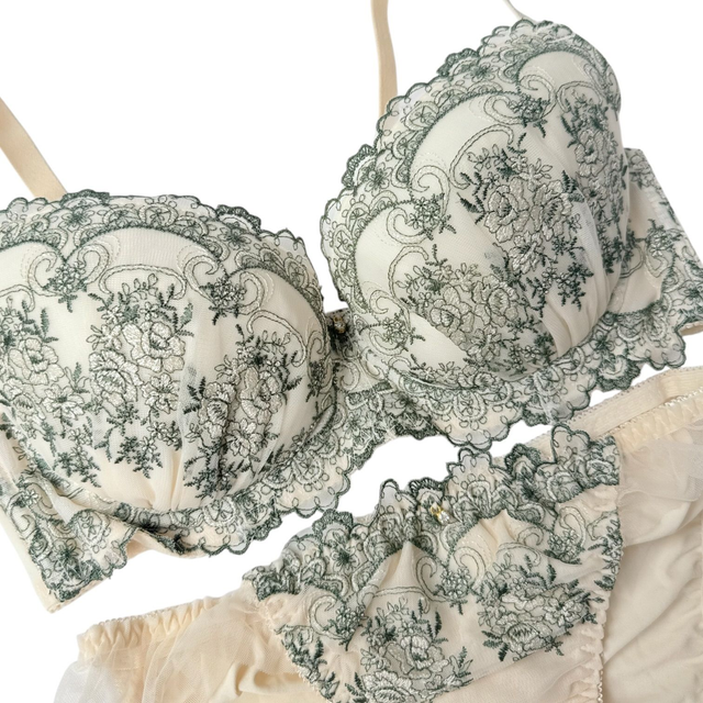 Cream +  green intricate floral Japanese Bra + Underwear Set UK 32D, 34DD