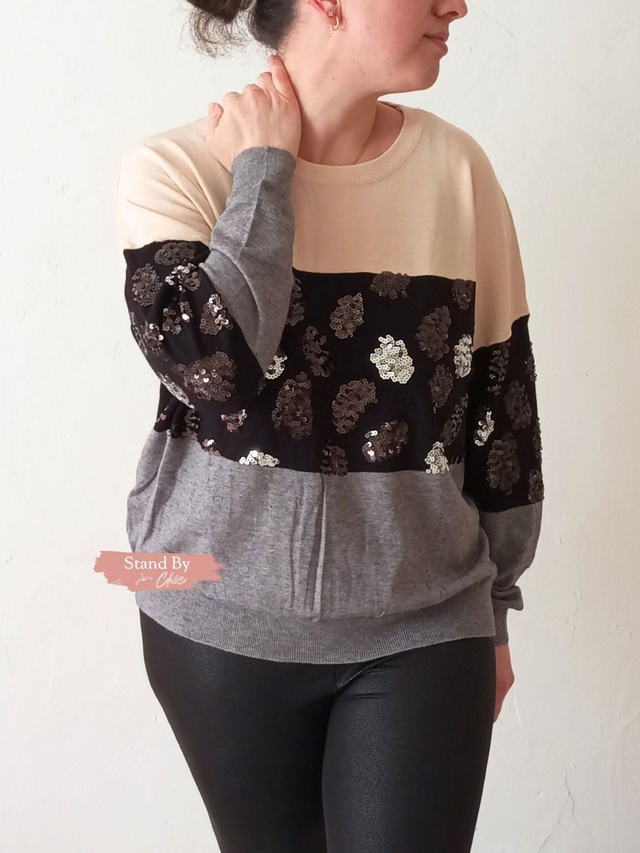 Pull fluide tricolore beige à motif sequins