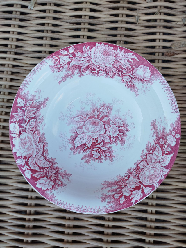 Vasque ancienne de toilette 