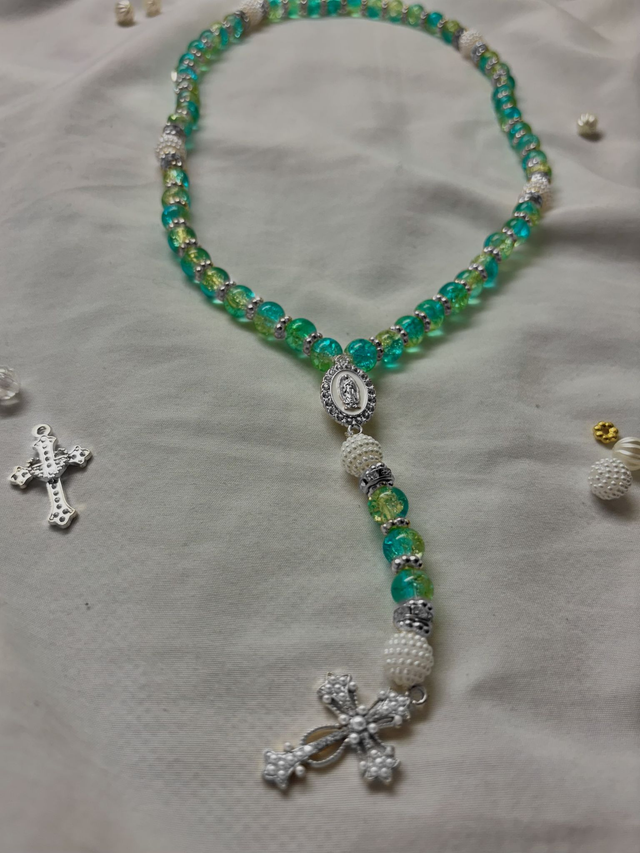 Chapelet É L I S H A