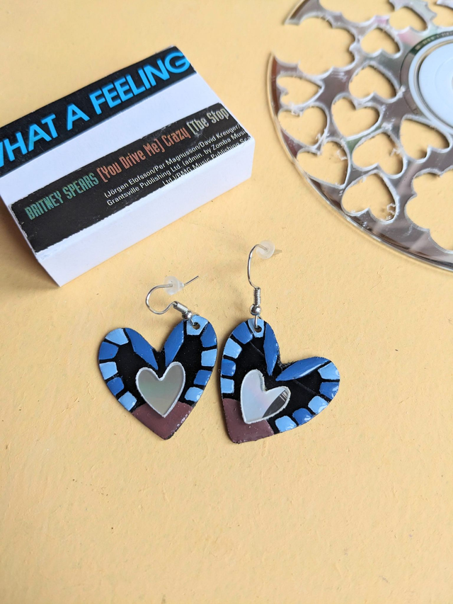 Coeurs crochets Irene Cara et Britney Spears 