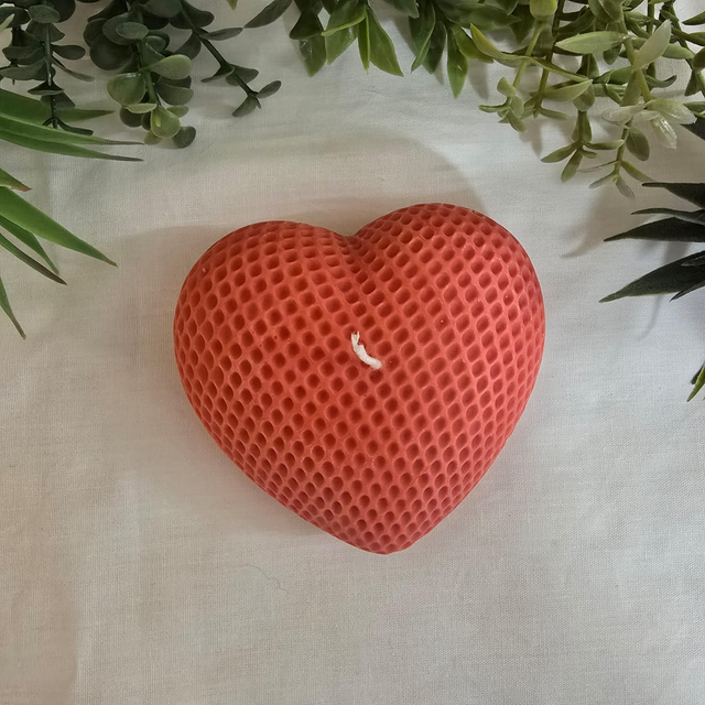 BOUGIE MOULEE COEUR GEOMETRIQUE