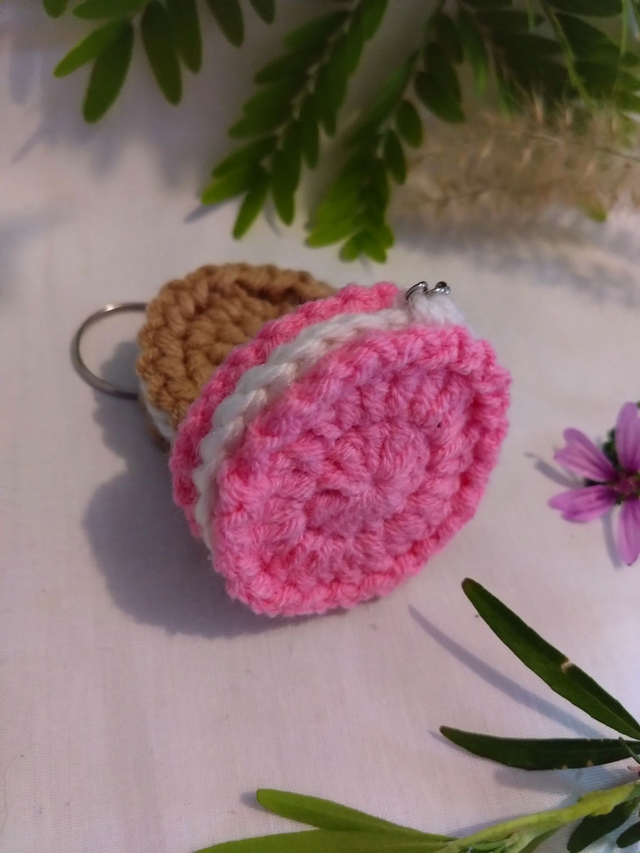 Biscuit porte-clé rose blanc