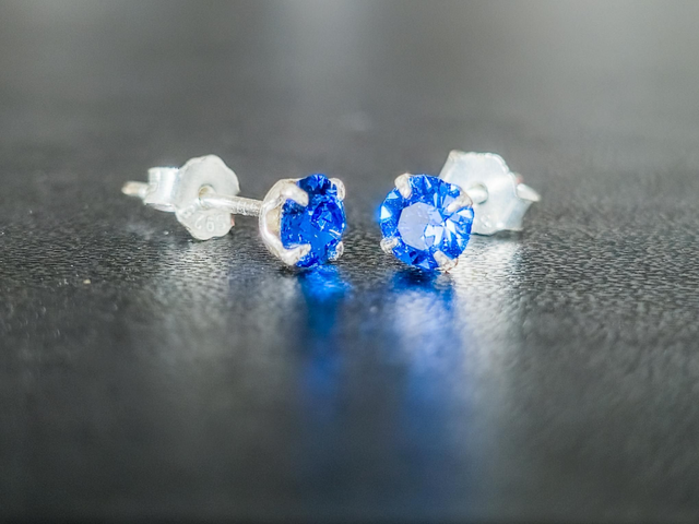 Boucles d&#039;oreilles, cristal 4mm Capri Blue.