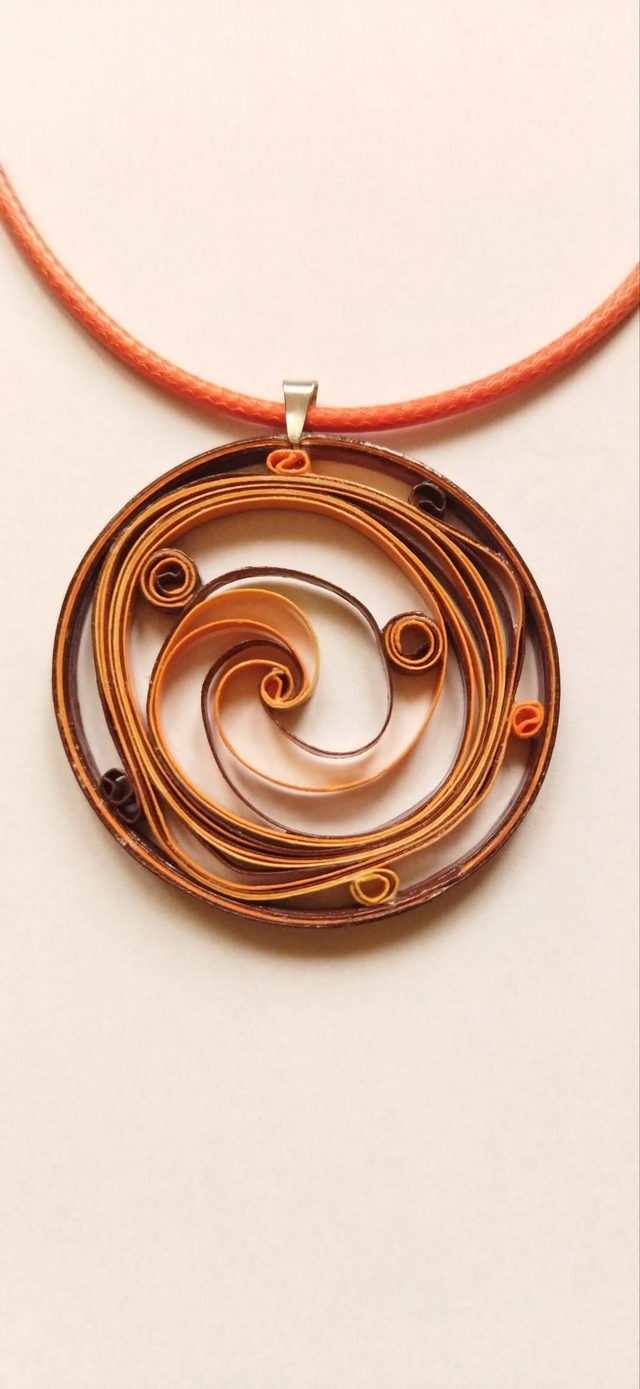 Collier volute 3 couleurs 