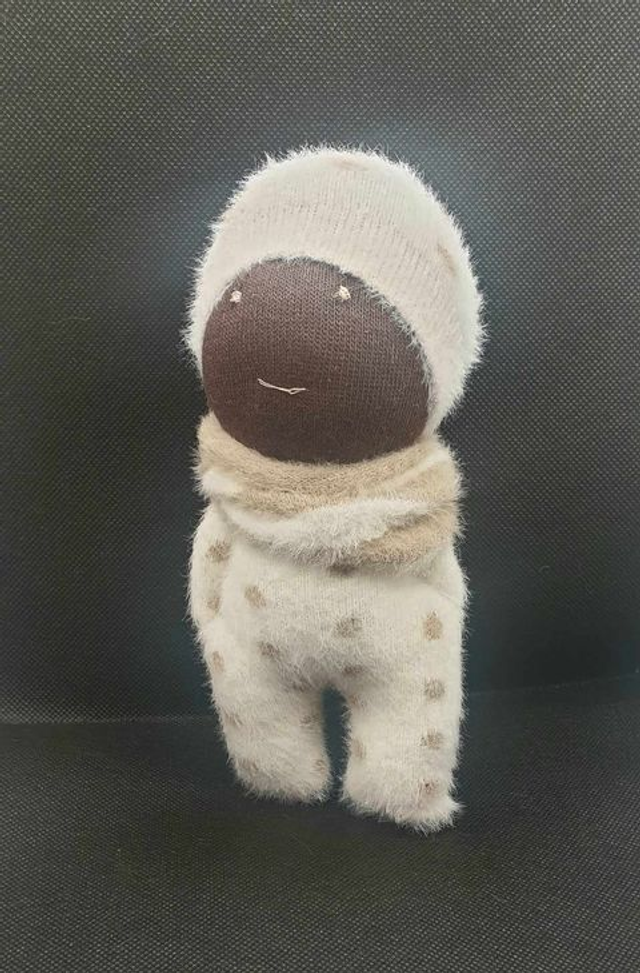 Doudou-chaussette noir poilu crème et beige 