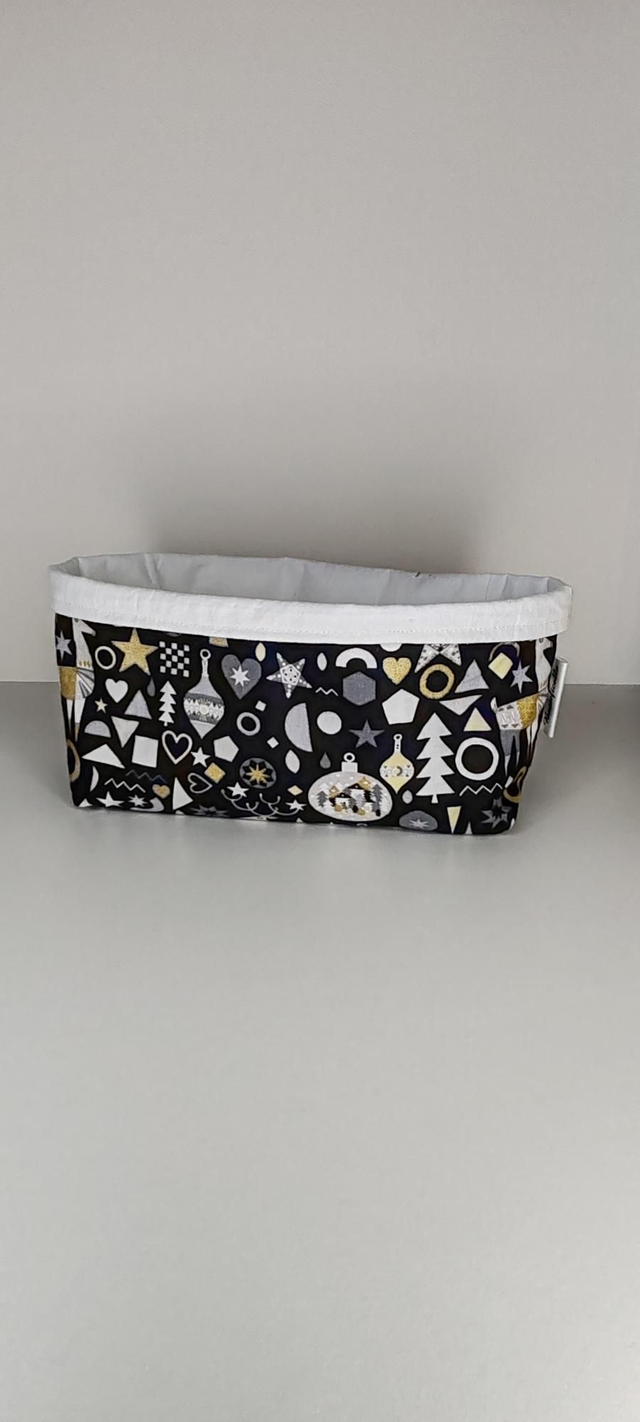 Bannette à pain noir et blanc 