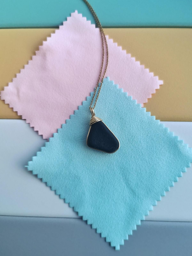 Mini jewellery polishing cloth