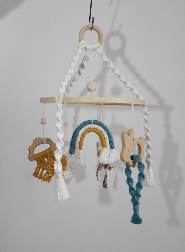 MOANA ~ Mobile bébé bleu jaune