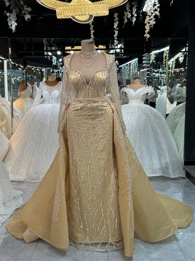 Robe de Mariée Sirène Col Coeur à Strass / Réf : RMS26