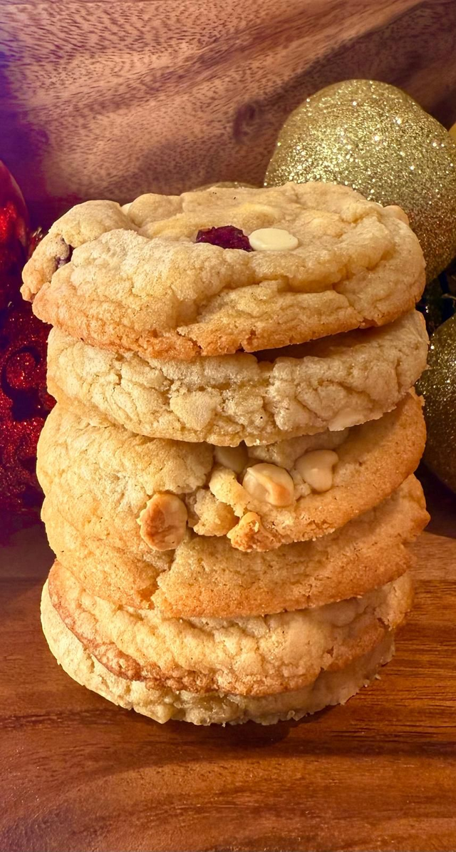 6 Cranberry &amp; White Chocolate Chip Sourdough Cookies