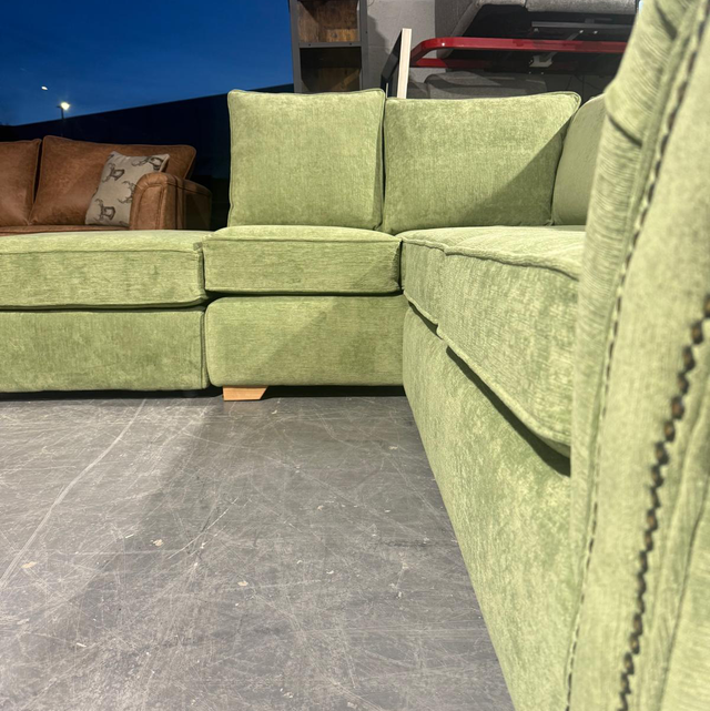 Valencia 5 seater with removable footstool £899