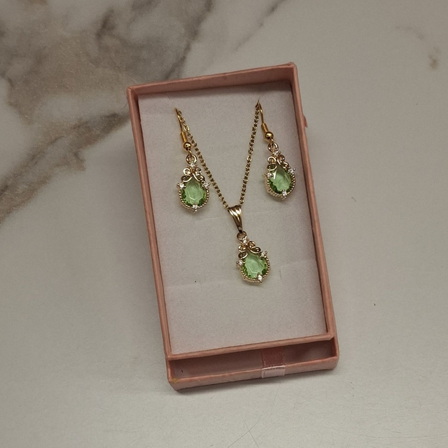 Necklace & Earring Set