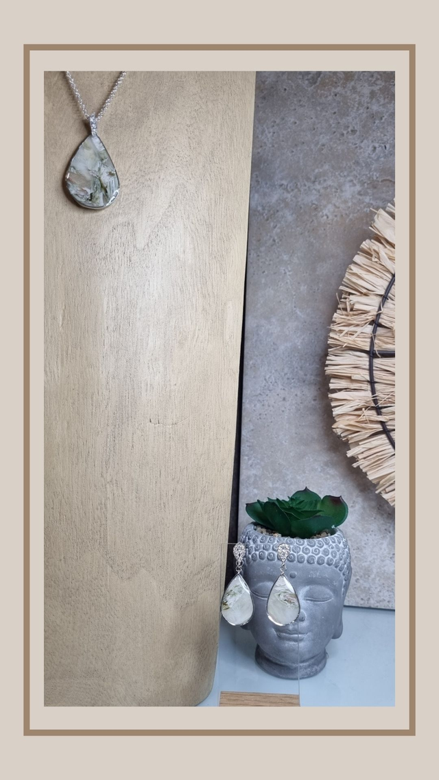 Parure fausse pierre naturelle goutte 