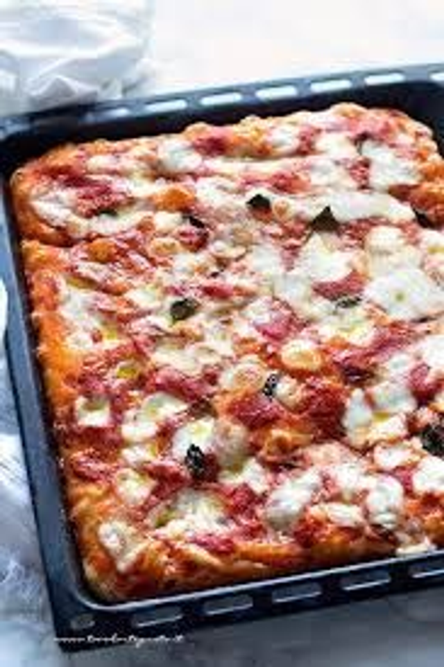 Rosticceria: Pizza Margherita