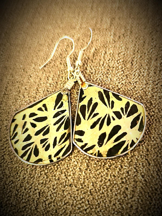 Boucles d'oreilles zentangle noir et doré