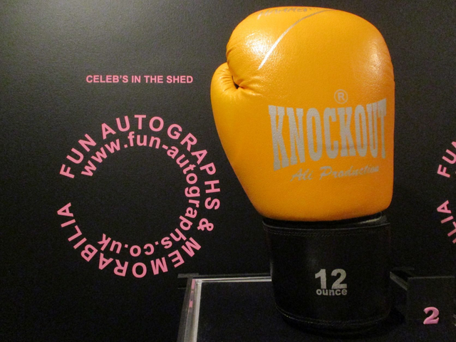 Frank Maloney &amp; James McSweeney Authentic Autographed 12 Ounce Boxing Glove (2)