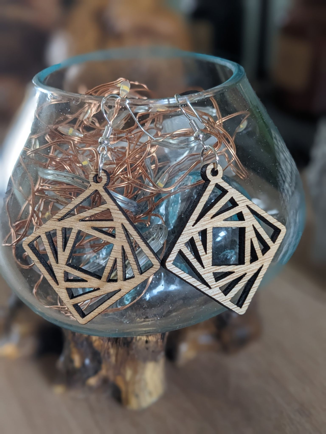 Boucle d'Oreille en bois B11