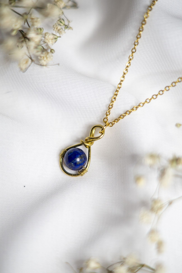 Collier Goutte • en pierre naturelle