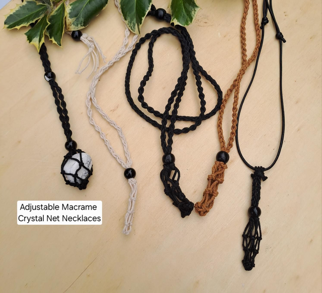 MACRAME CRYSTAL NET NECKLACE 