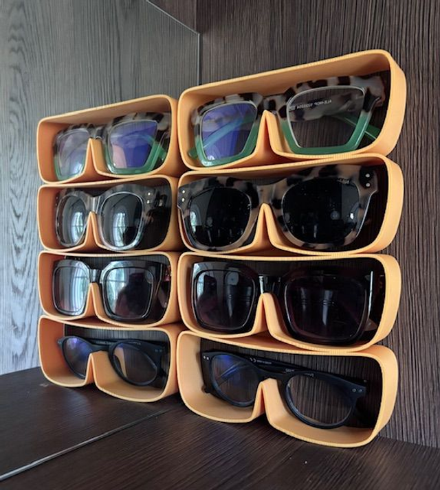 La Posée — support lunettes