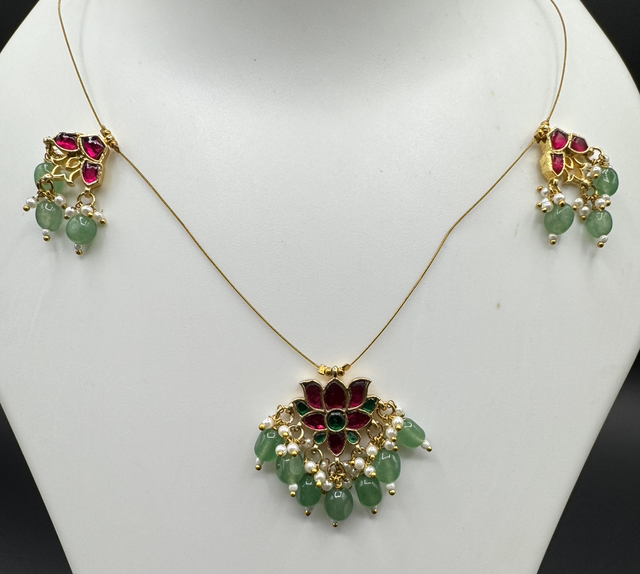 Invisible Jadau Kundan Lotus 