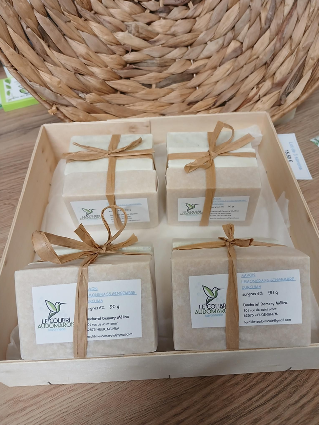 Lot de 3 savons de 90g chacun parfum géranium,lemongrass gingembre curcuma et pavot patchouli