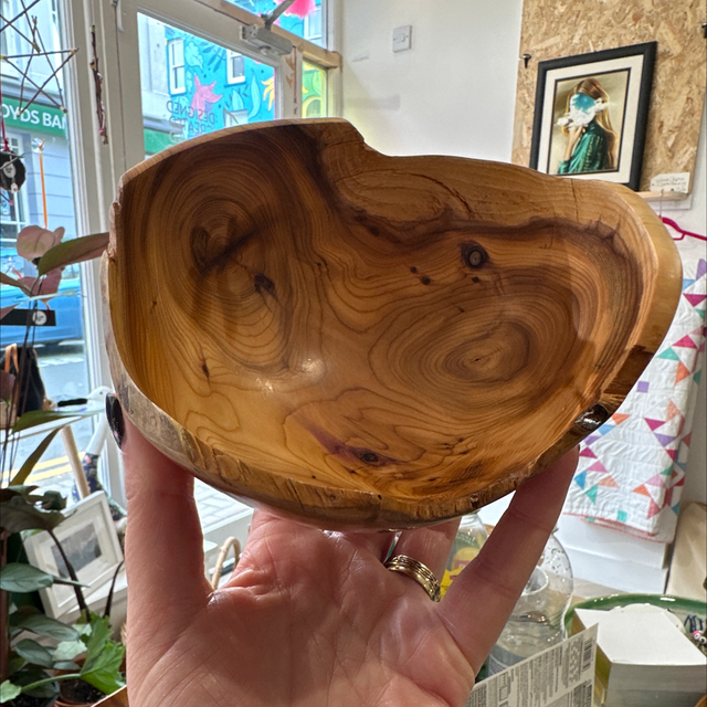 Ramsey Yew Bowl - MS Wood Art
