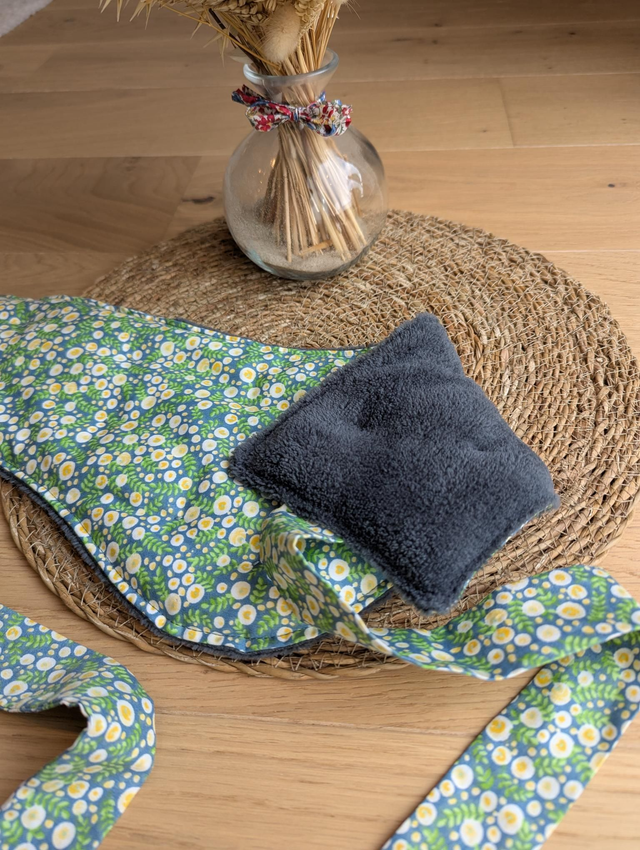 Bouillotte avec sangles