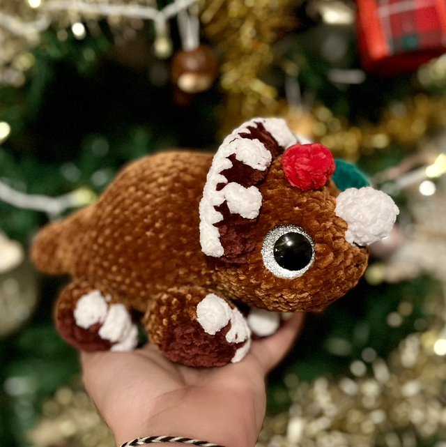 Gingerbread triceratops 