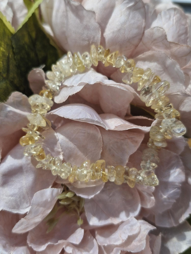 Citrine crystal chip bracelet