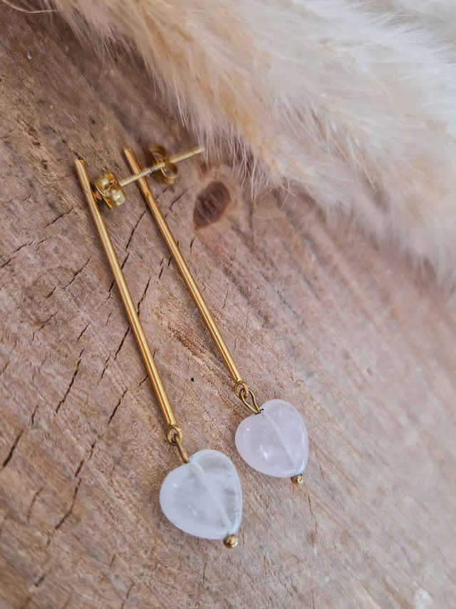 Boucles d'oreilles "Cœurs sur tiges" - Modèle doré et Quartz rose