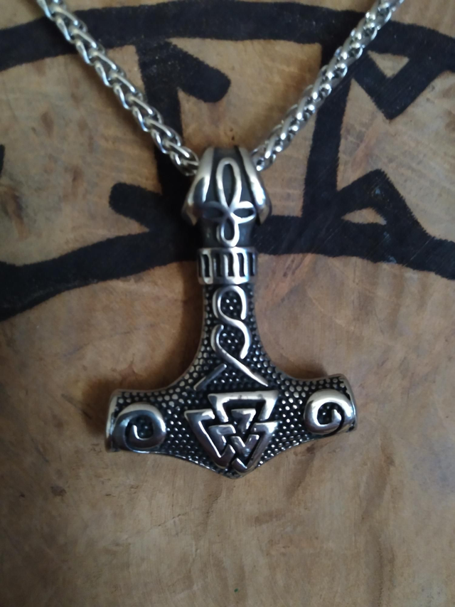 Collier marteau Valknut acier inoxydable 