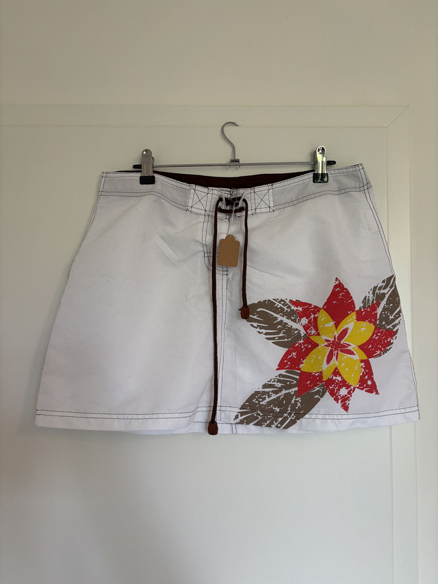 Jupe de plage blanche fleur Kays (95)