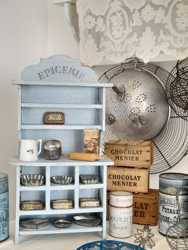 Ancienne épicerie miniature