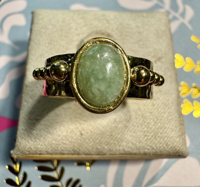 Bague à cabochon