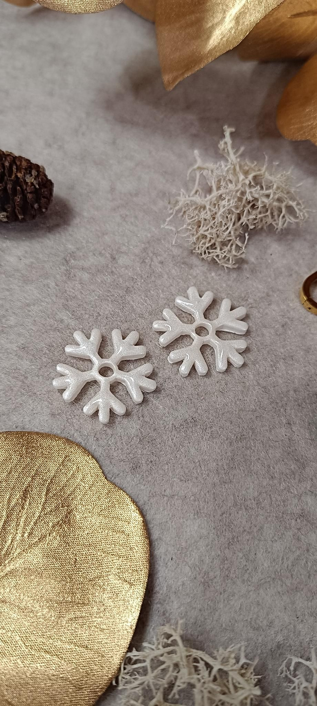 Pampilles flocon blanc nacré 