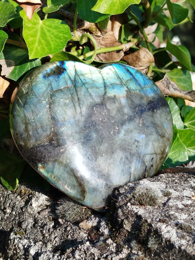 Coeur en Labradorite 