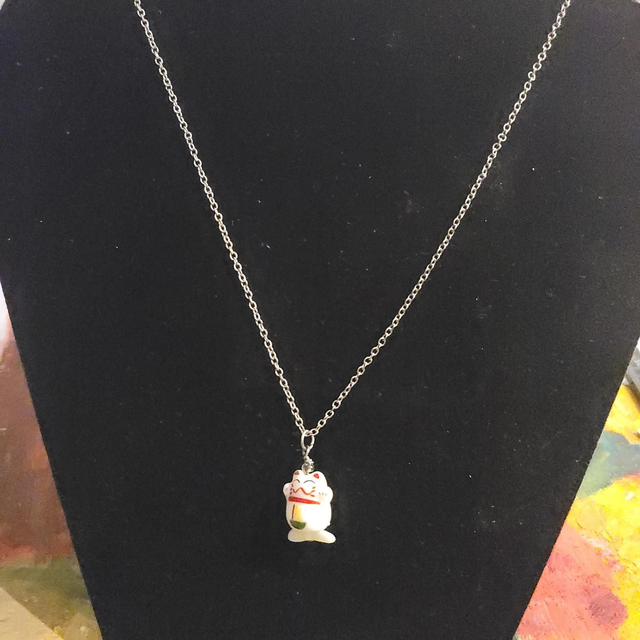 Lucky Cat Pendant 