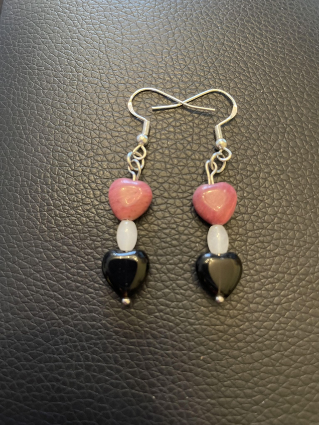 Boucles d'oreilles Obsidienne noire, Rhodochrosite cœur et Jade blanc grain de riz