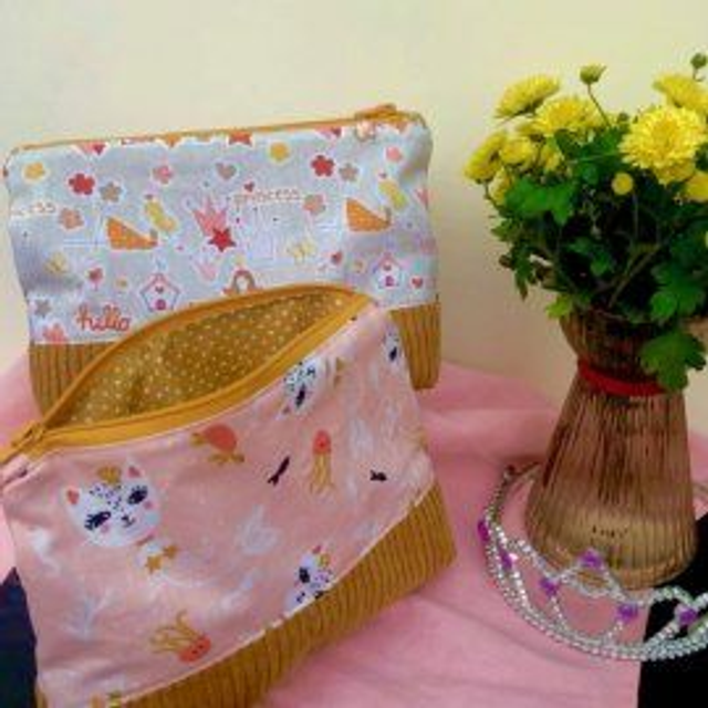 Josépha, la pochette qui voit la vie en angles… et en couleurs.