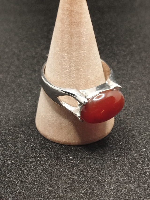 Bague métal argenté avec cornaline