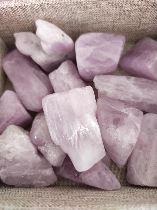 Pierre Roulée Kunzite