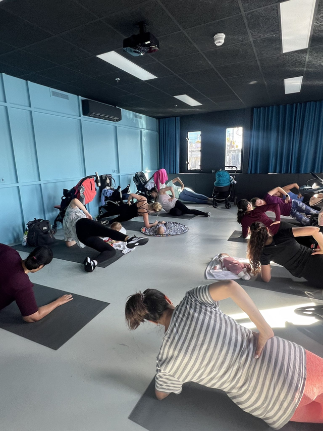 Mums &amp; Babies Fitness - Royal Wharf, E16